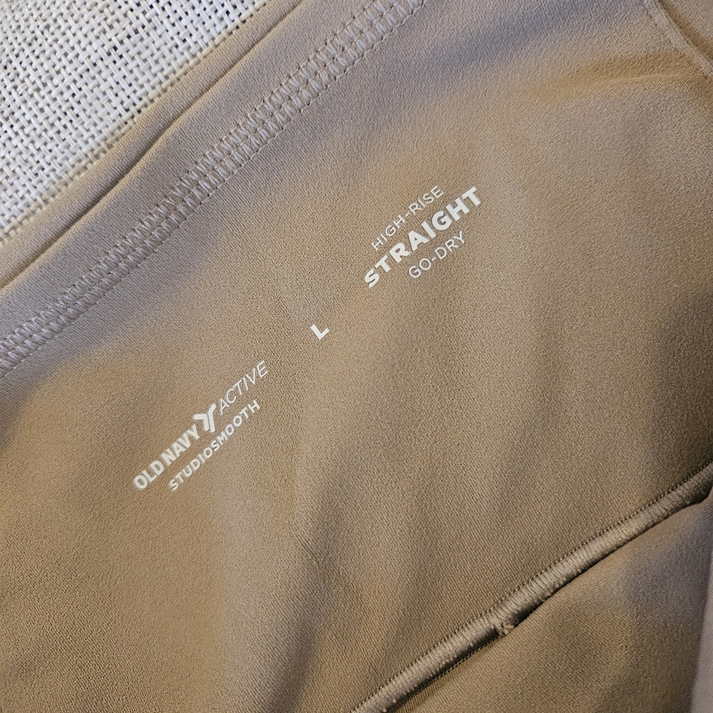 Old Navy Active StudioSmooth High Rise Leggings in Tan
